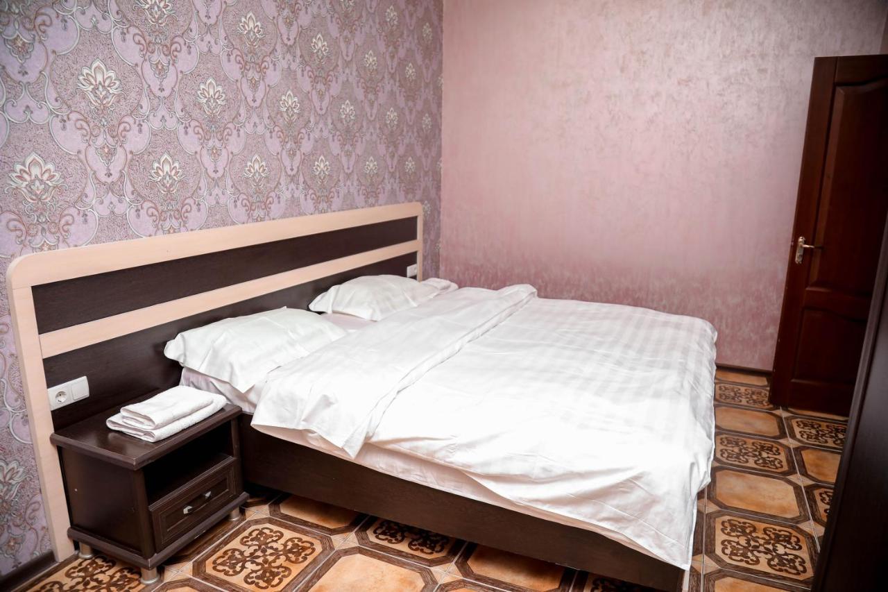 Armon Apart Hotel Khujand Ngoại thất bức ảnh