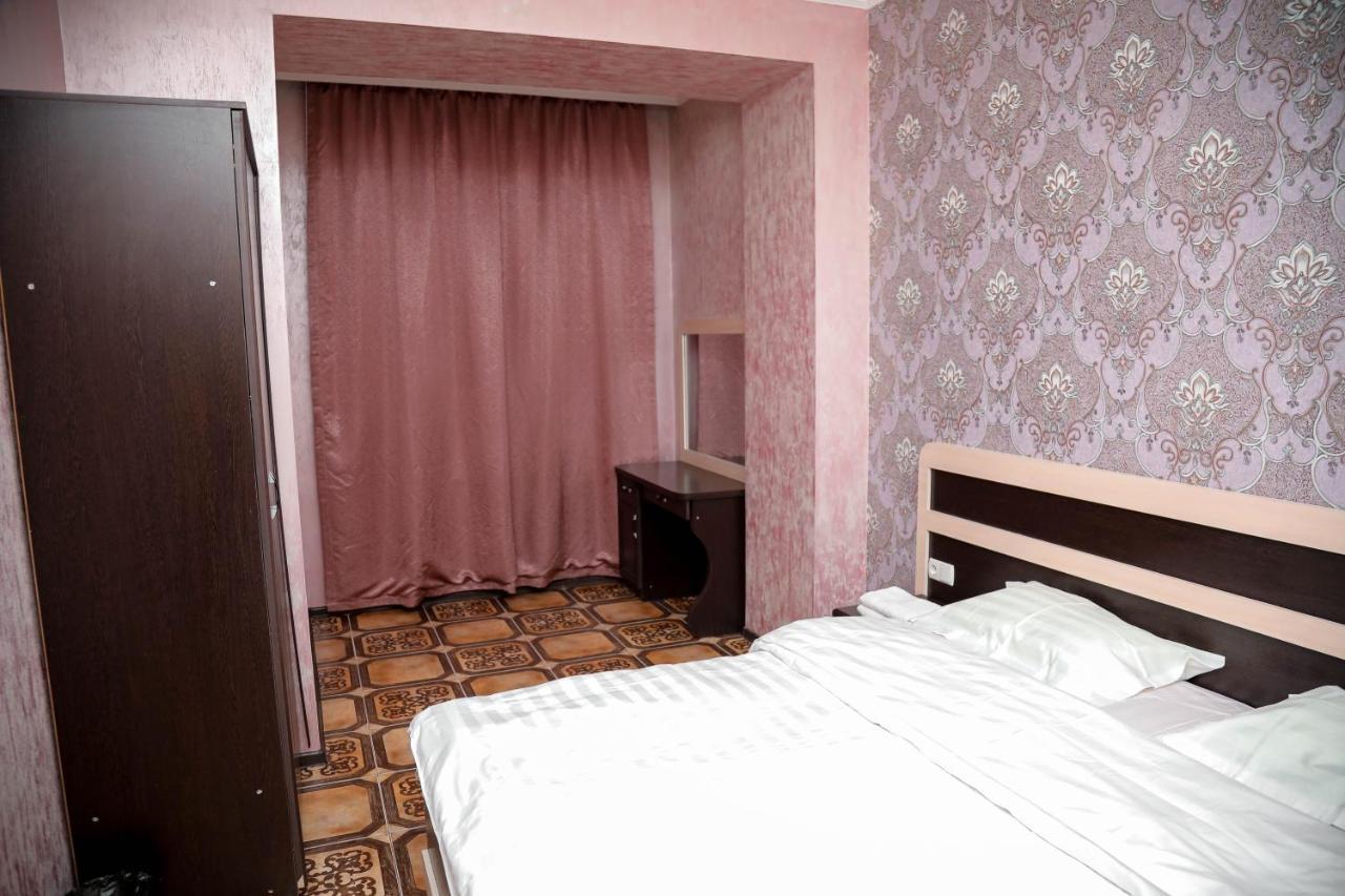 Armon Apart Hotel Khujand Ngoại thất bức ảnh