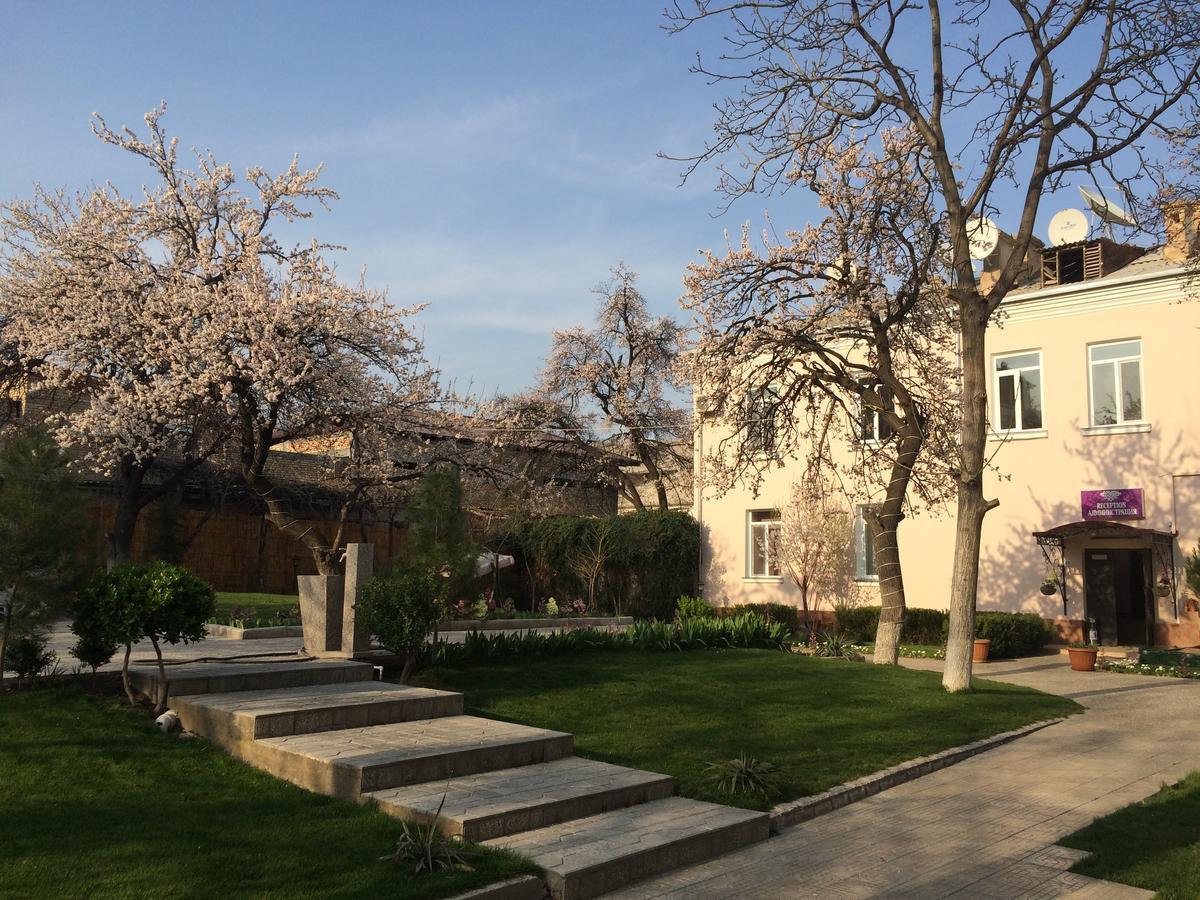 Armon Apart Hotel Khujand Ngoại thất bức ảnh
