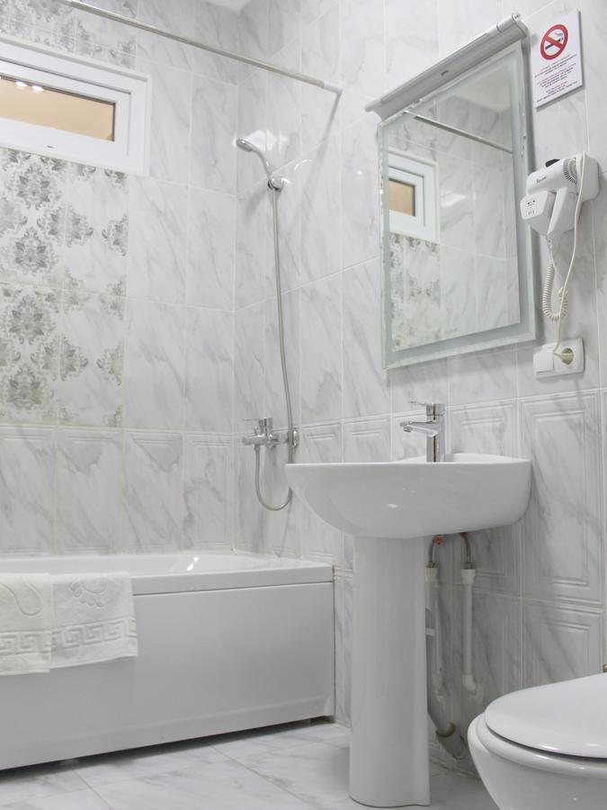 Armon Apart Hotel Khujand Ngoại thất bức ảnh