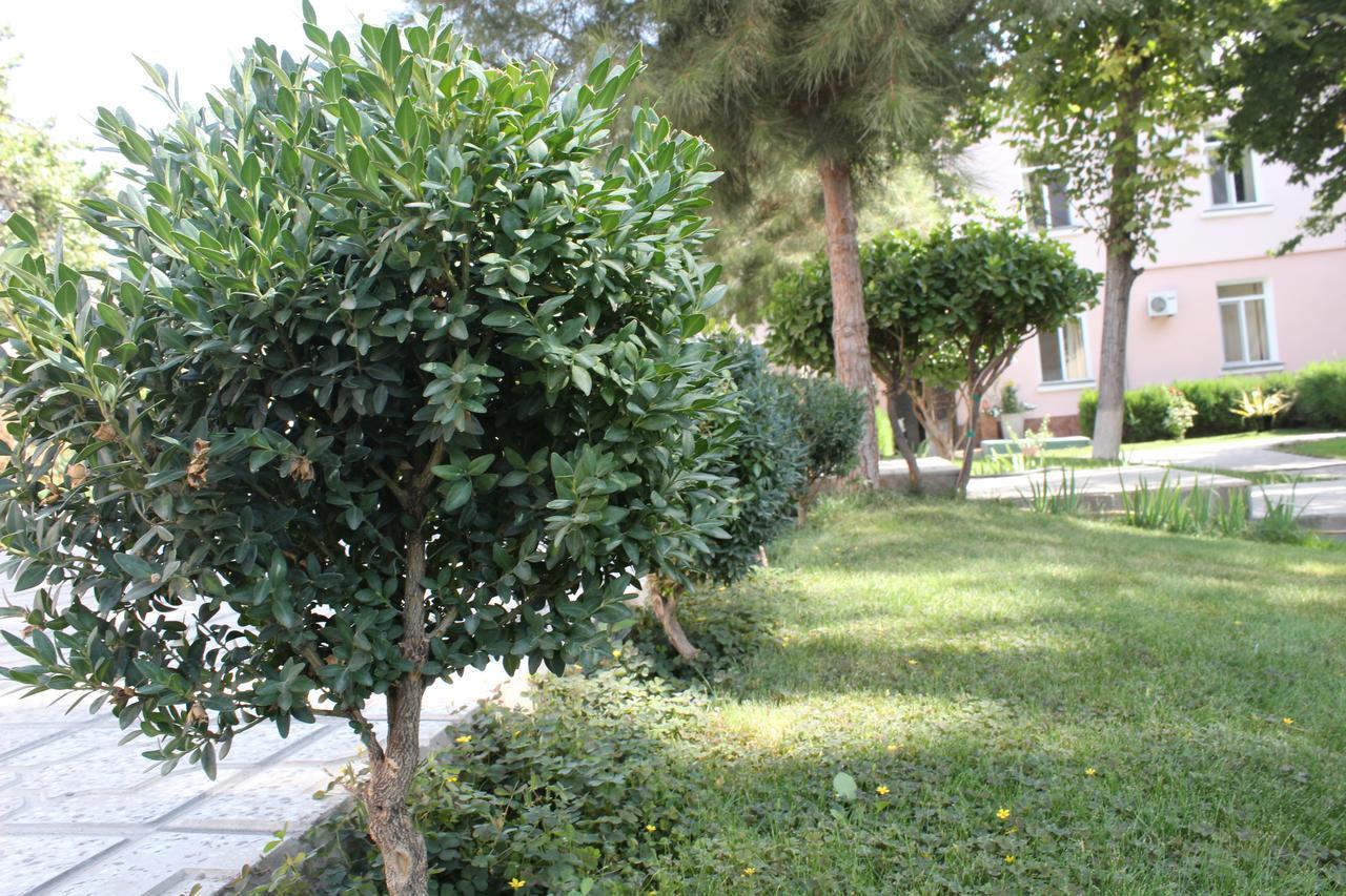 Armon Apart Hotel Khujand Ngoại thất bức ảnh